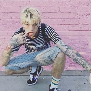 Meet your Posher, Corey